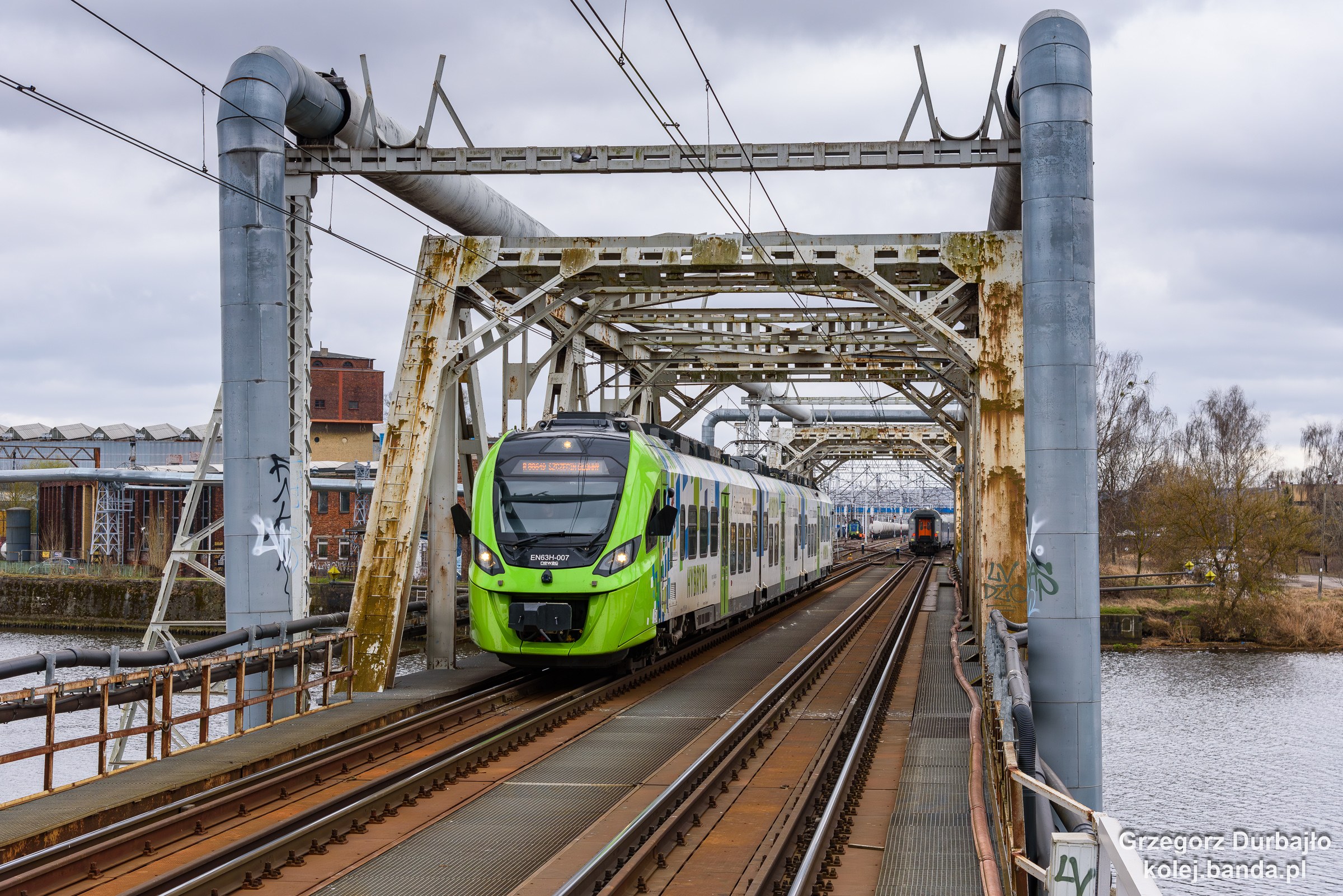 EN63H-007